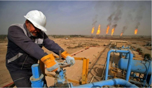 Cắt giảm sản lượng dầu. Ảnh: AFP.